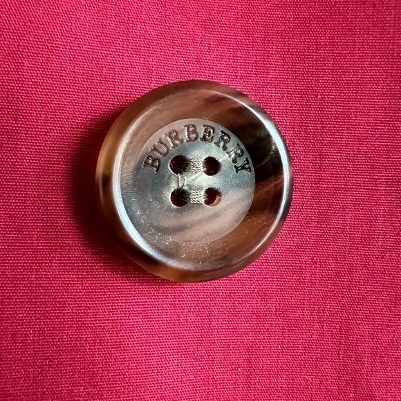 Vintage BURBERRY Coat in Red with Nova Check Liner USA large - Picture 3 of 10